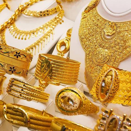 2025投资黄金还值得吗?风险与机会如何?-第2张图片-华宇铭诚 2025投资黄金还值得吗?风险与机会如何?-第2张图片-华宇铭诚