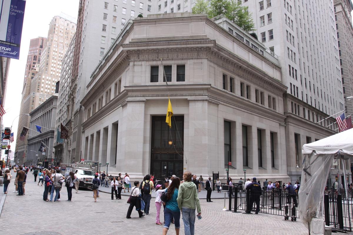 伦敦国际金融期货交易所,交易什么?-第1张图片-华宇铭诚 伦敦国际金融期货交易所,交易什么?-第1张图片-华宇铭诚