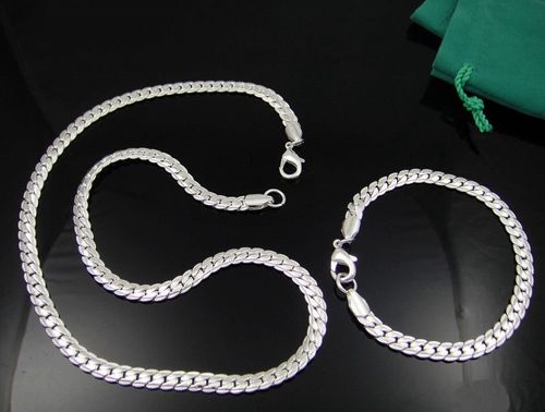 Sterling期货最新行情如何？-第3张图片-华宇铭诚